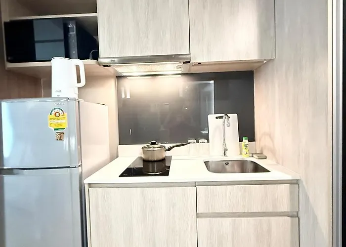 Bts Thong Lor Downtown Low-rise Large 1 Bedroom Bangkok